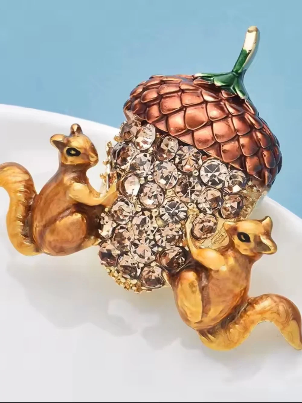 Acorn Squirrel Gold Brooch
